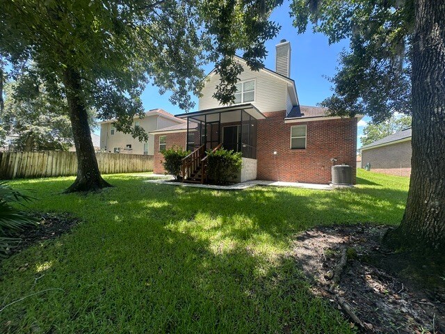 Building Photo - Spacious 4 Bedroom Home With Upstairs Private Suite And 2 Car Garage