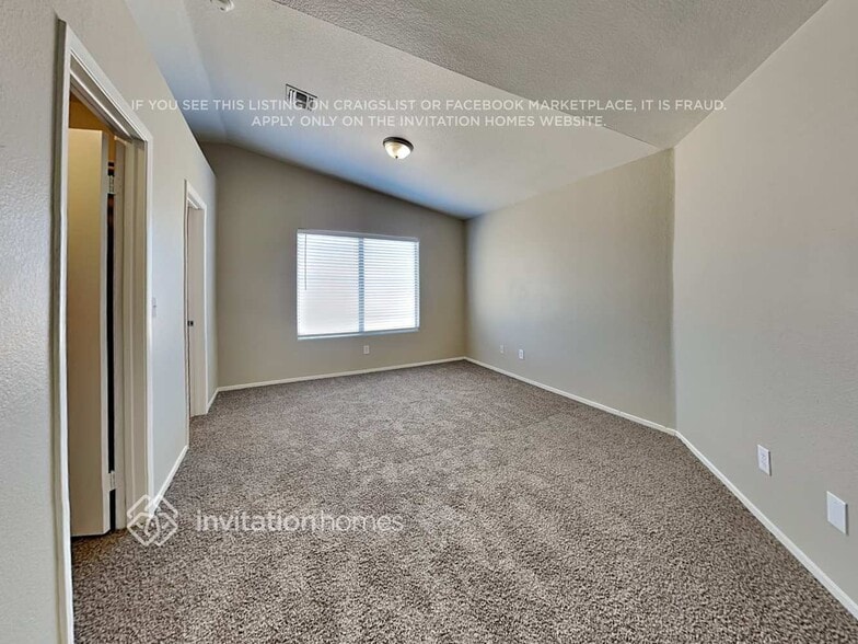 Building Photo - 5142 Green Hollow St