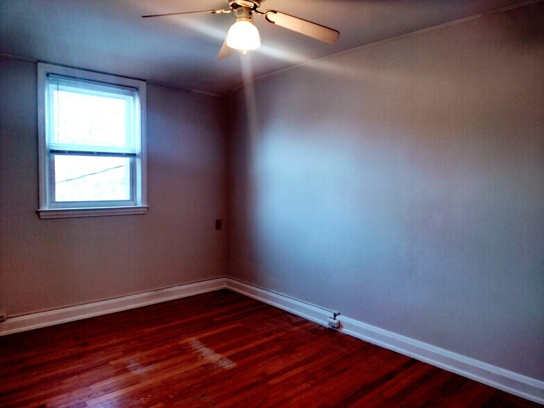 Building Photo - 8404 Loch Raven Blvd