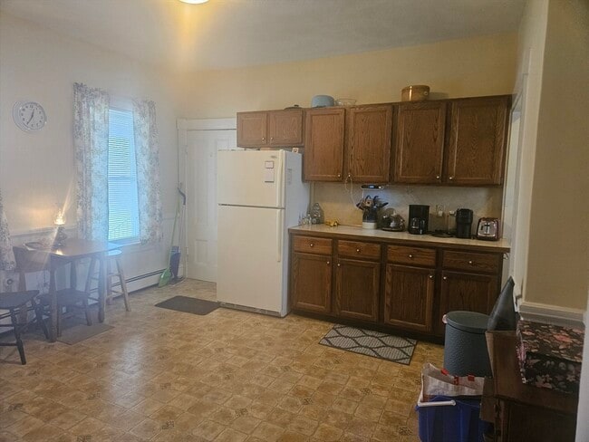 Building Photo - 42 Sumner St