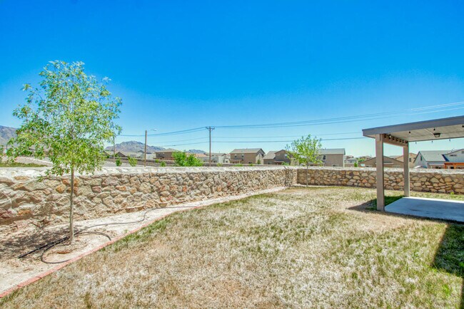 Building Photo - 7896 Enchanted Path Dr