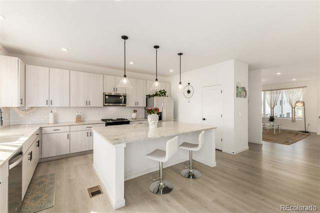 Building Photo - 16722 Umatilla St