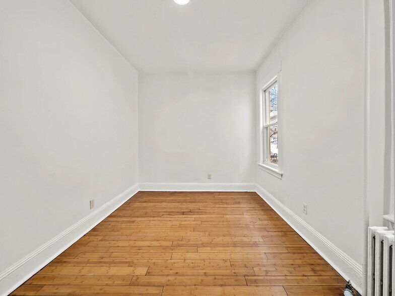 Building Photo - 163-165 Montgomery Street, 1