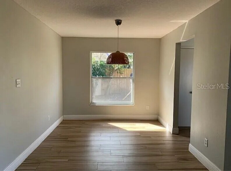 Building Photo - 3143 Pinto Dr