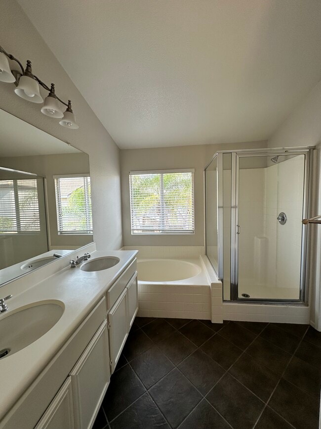 Building Photo - 2367 Peacock Valley Rd