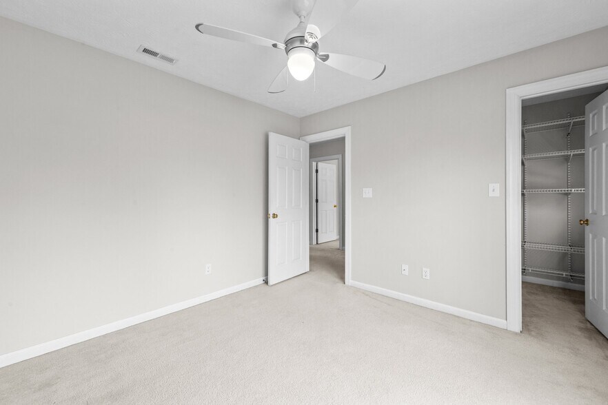 Building Photo - 3520 Birkdale Ct