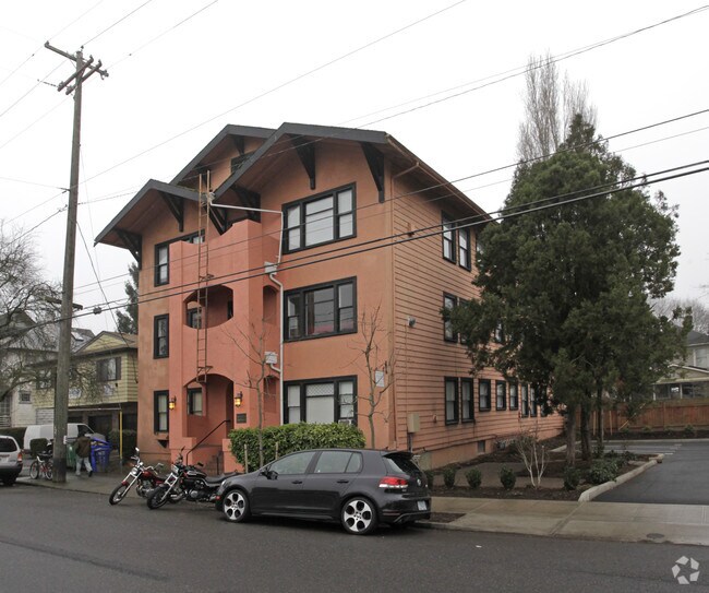 Poplar Apartments 2434 SE Ankeny St Portland OR 97214 Apartment Finder