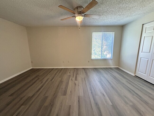 Building Photo - 4810 Sanoma Village