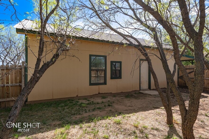 Building Photo - 542 McCartney Ln