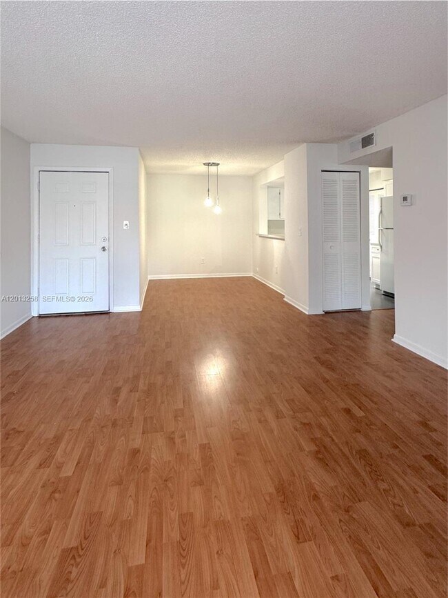 Building Photo - 1281 SW 46th Ave