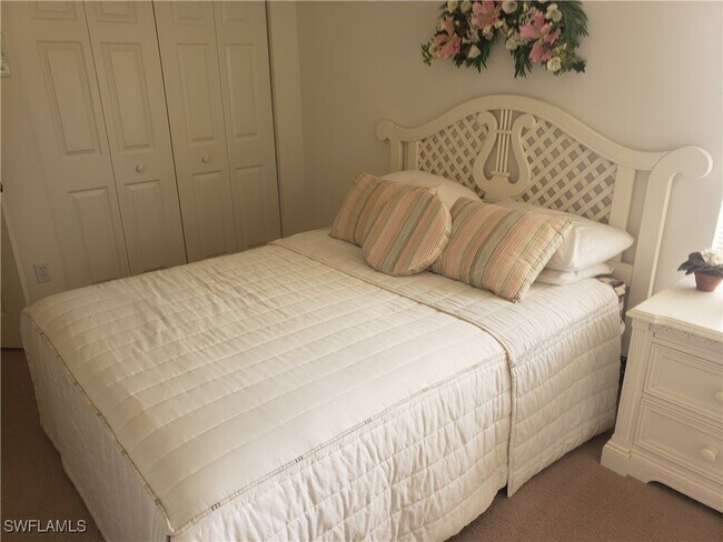 Building Photo - 7552 Oleander Gate Dr