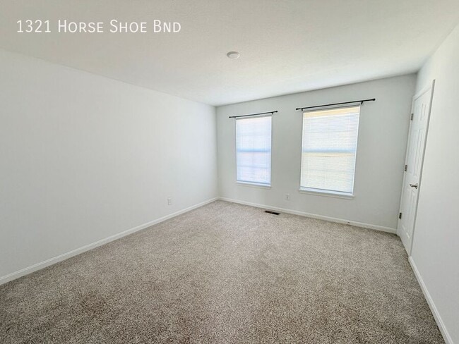 Building Photo - 1321 Horse Shoe Bnd
