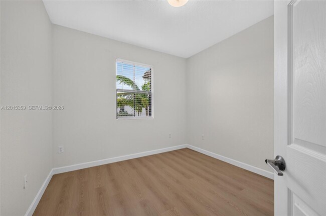 Building Photo - 5892 Mustang Manor