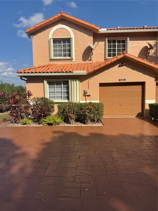 Primary Photo - 8598 Lychee Dr