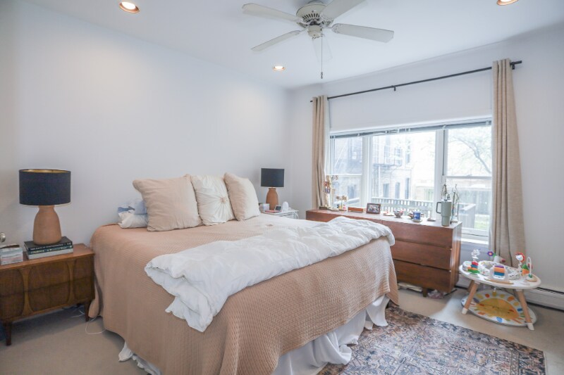 Building Photo - 1808 N Clark St