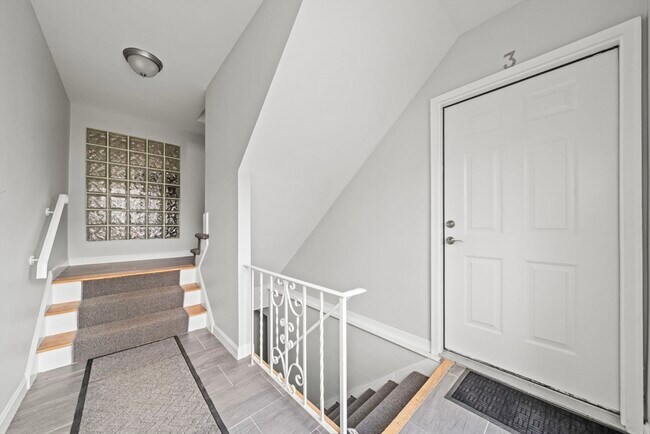 Building Photo - 1 Salem St