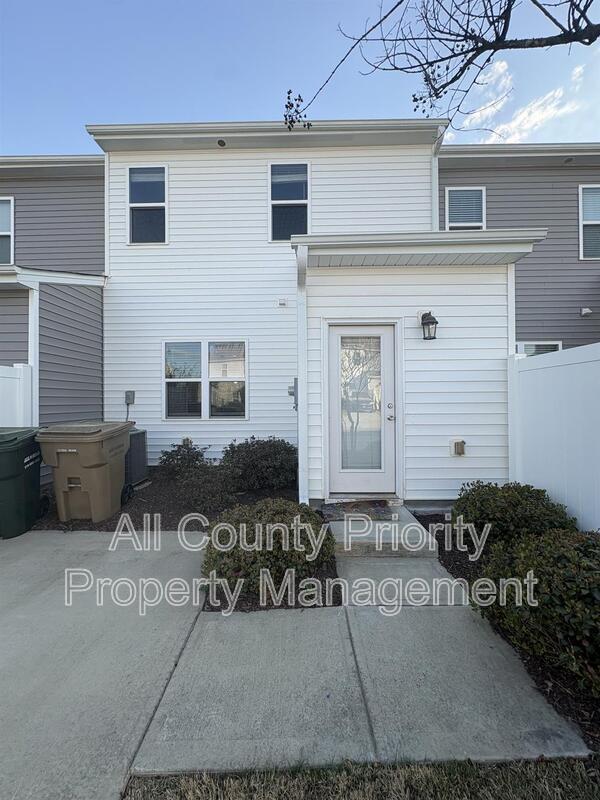 Building Photo - 67 Blakely St