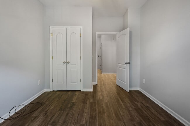 Building Photo - 1243 Harris Commons Pl