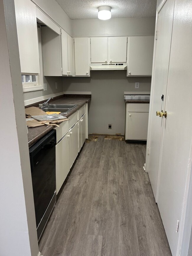 Building Photo - 3736 Cambridge Station Dr