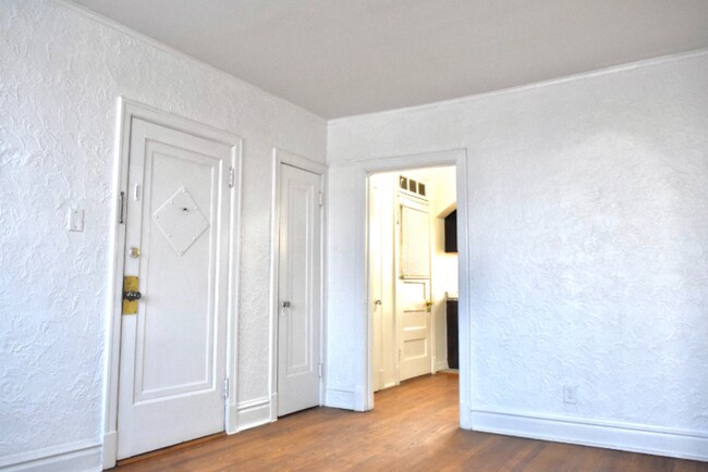 Building Photo - 6655 Berthold Ave