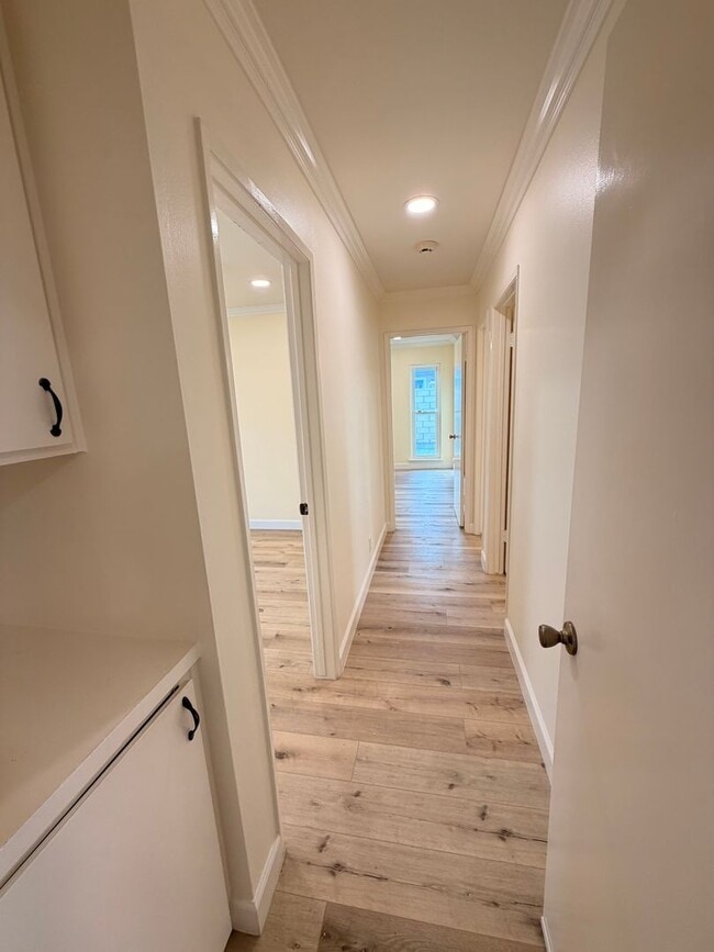 Building Photo - Remodeled 3 Bedroom Cerritos House For Rent with Central AC!