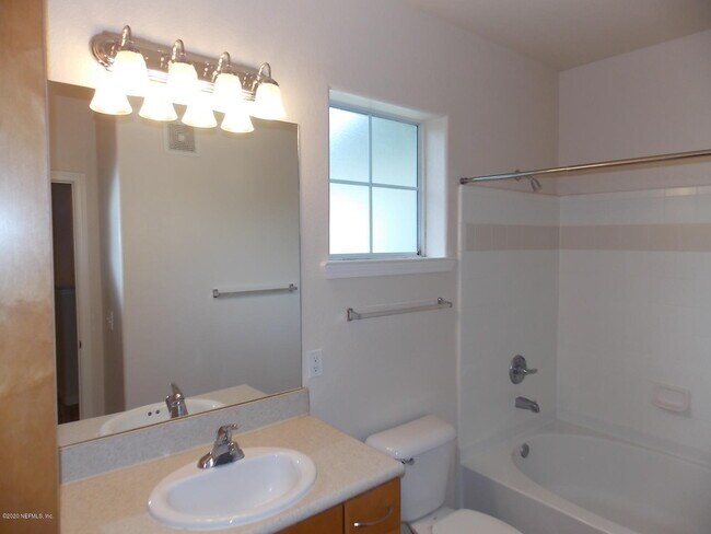 Building Photo - 1001 Monument Rd