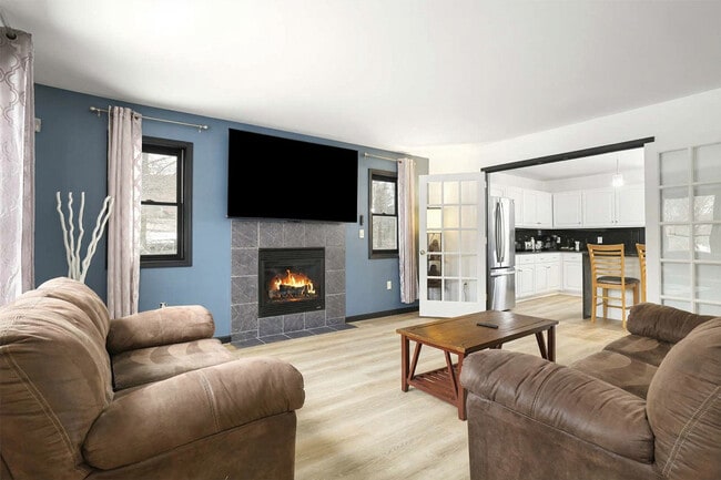 Building Photo - 153 Bull Run