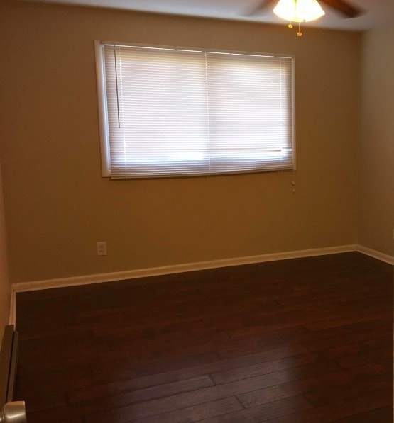 Building Photo - Coming soon! Walking distance to downtown Franklin and Bicentennial Park!