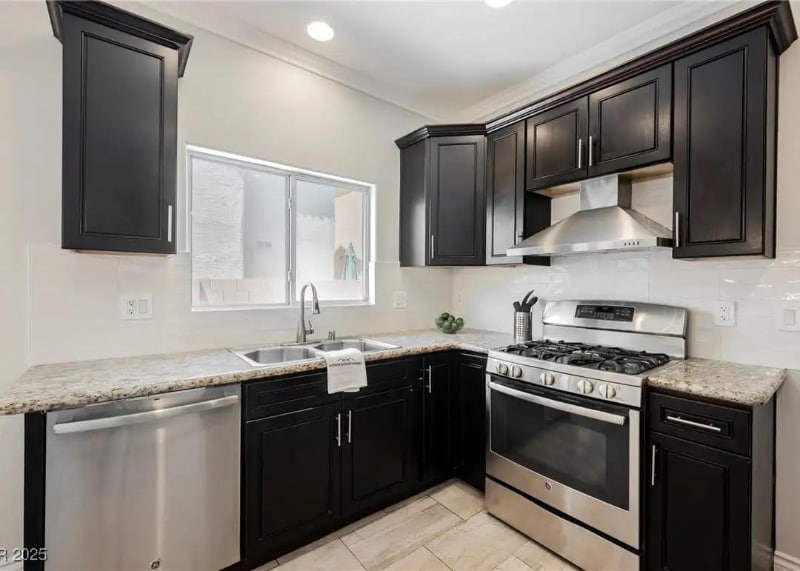 Building Photo - 5439 Bradford Pear Dr