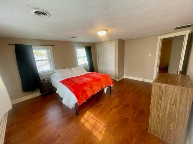 Building Photo - 2614 Maple Ave