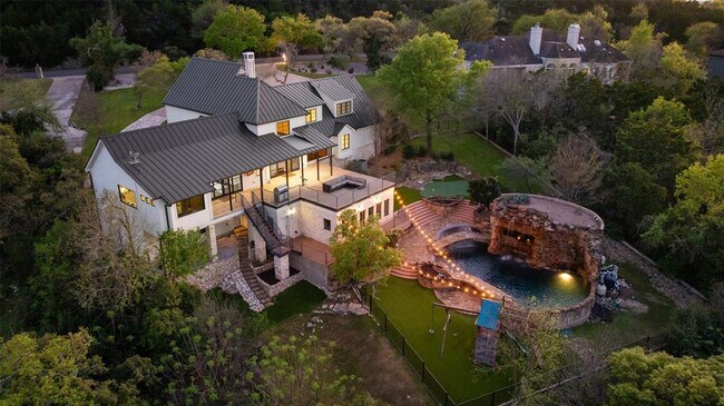 Building Photo - 29 Pascal Ln