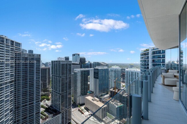 Building Photo - 300 Biscayne Blvd Way