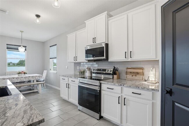 Building Photo - 3228 Living Coral Dr