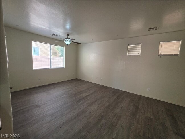 Building Photo - 7510 Perla Del Mar Ave