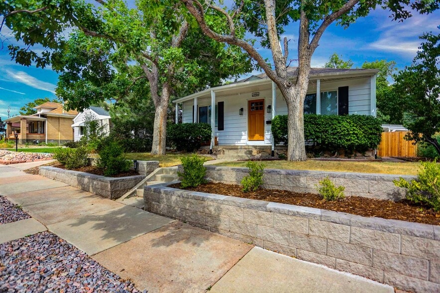 Building Photo - Elegant Sunnyside home with covered patio by Rocky Mtn Lake Park