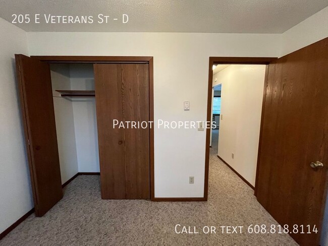 Building Photo - 205 E Veterans St