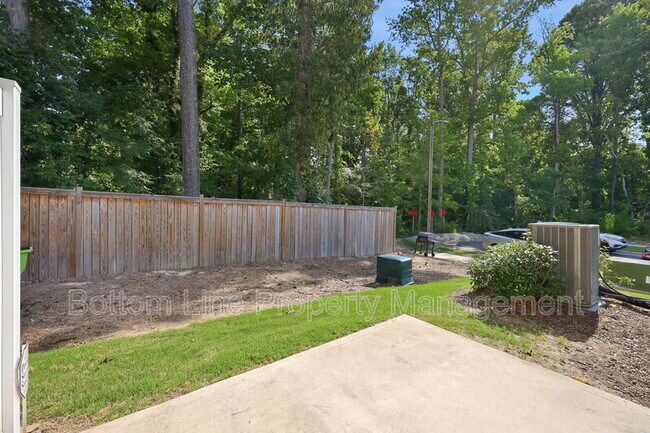 Building Photo - 1117 Dakine Dr