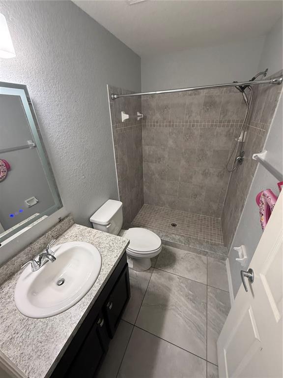 Building Photo - 2671 Sanderling St