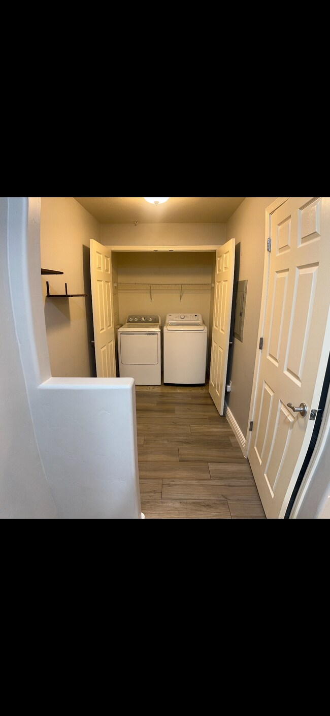Building Photo - 5450 E Deer Valley Dr