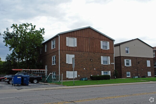 Building Photo - 4521-4529 Prescott Ave