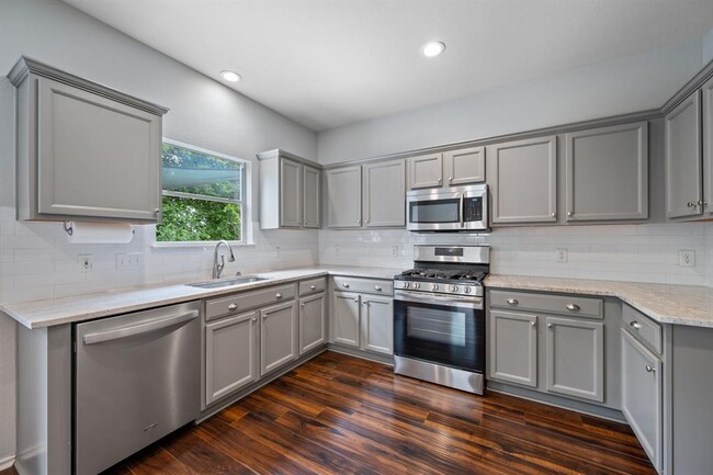 Building Photo - 2114 Campfield Pkwy