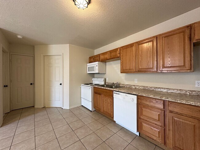 Building Photo - 2111 N.13th Street-B