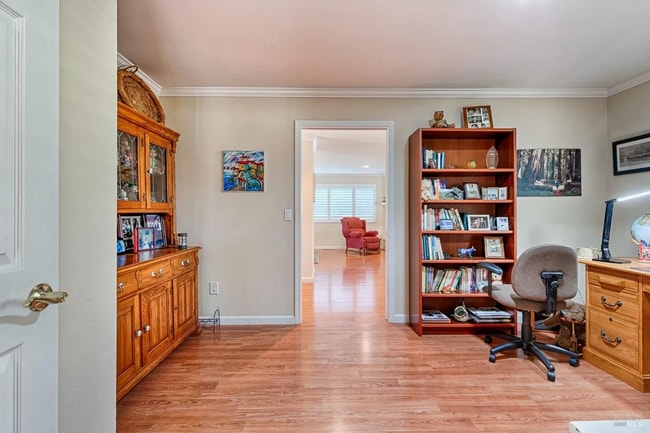 Building Photo - 7556 Oak Leaf Dr