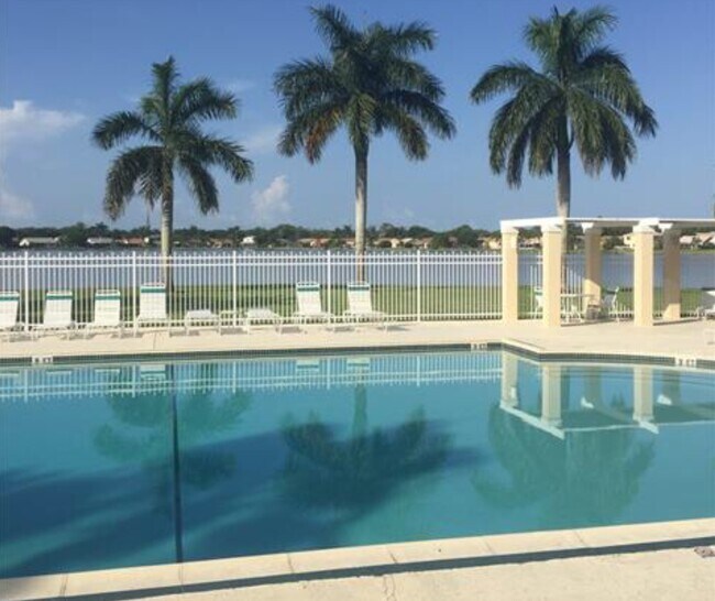 Building Photo - 7760 Emerald Cir