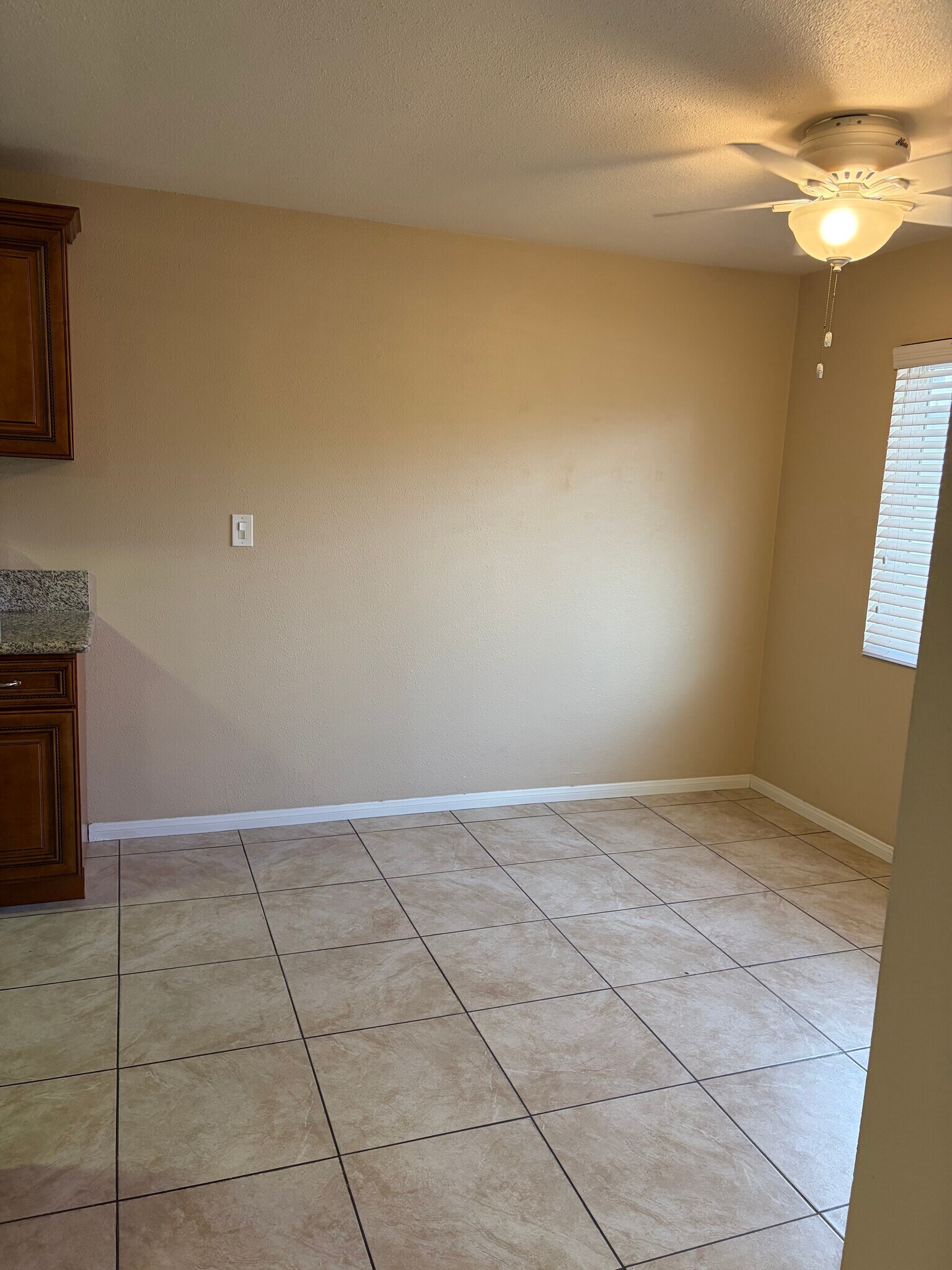 Dining/Eating Area - 375 Vernon Drive