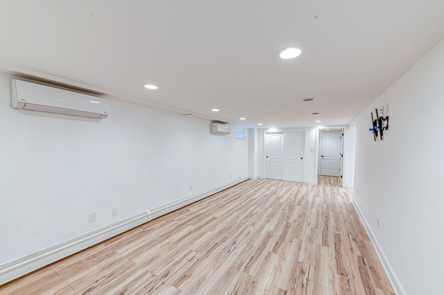 Building Photo - 2002 City Ave