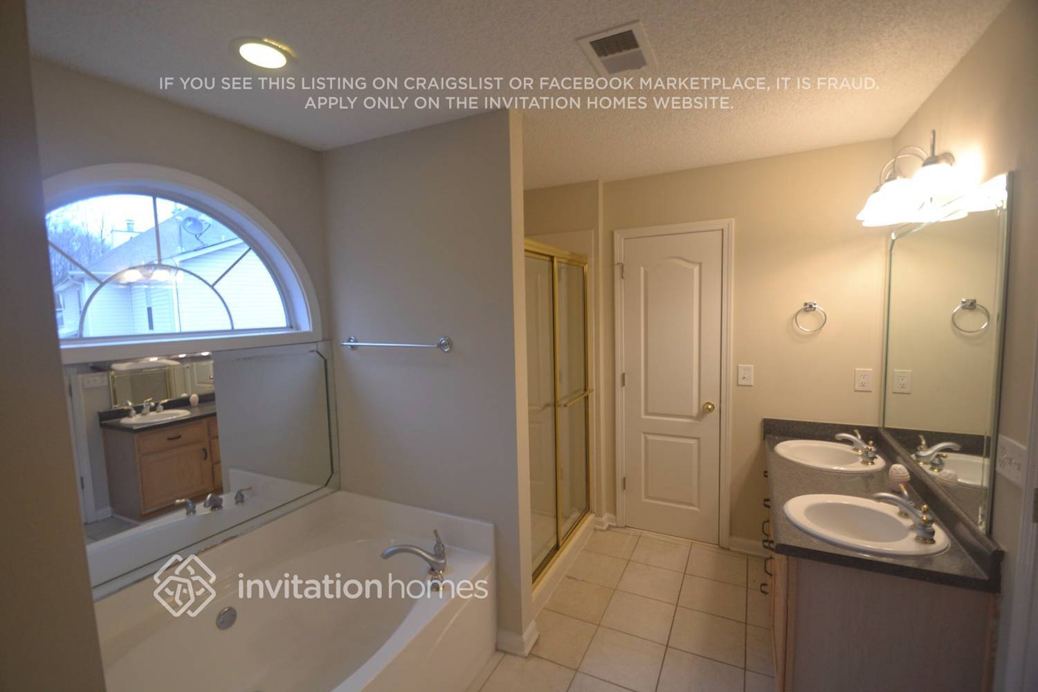 Building Photo - 225 Hunters Chase