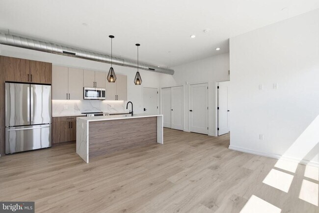 Building Photo - 209 New St