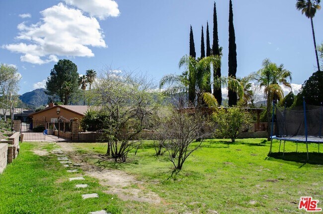 Building Photo - 15845 Condor Ridge Rd