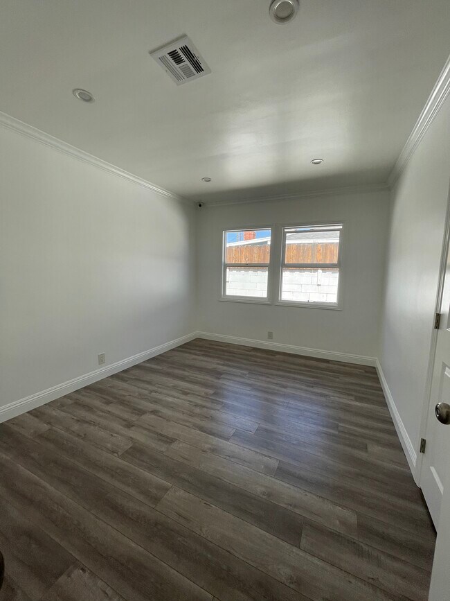 2nd bedroom - 7811 Paso Robles Ave